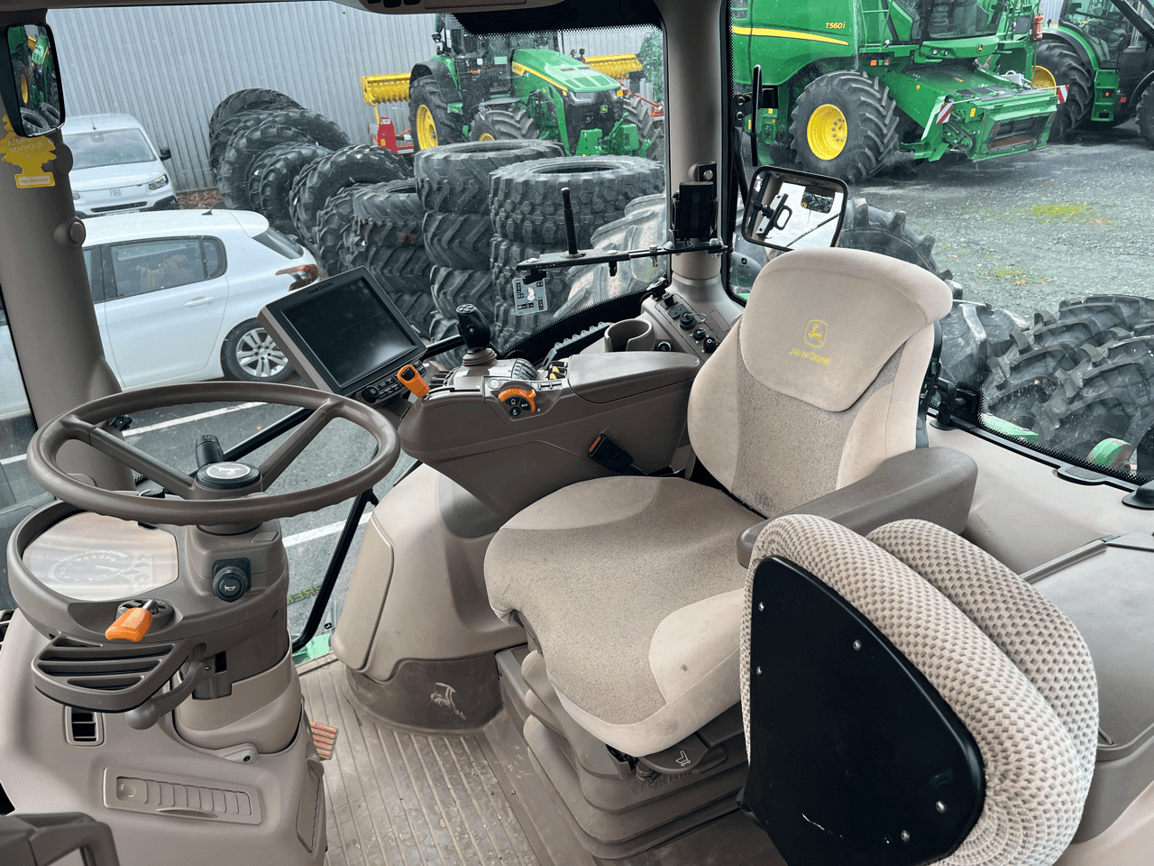 Image JOHN DEERE 6145R