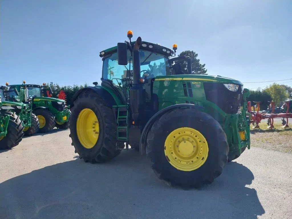 Image JOHN DEERE 6250R