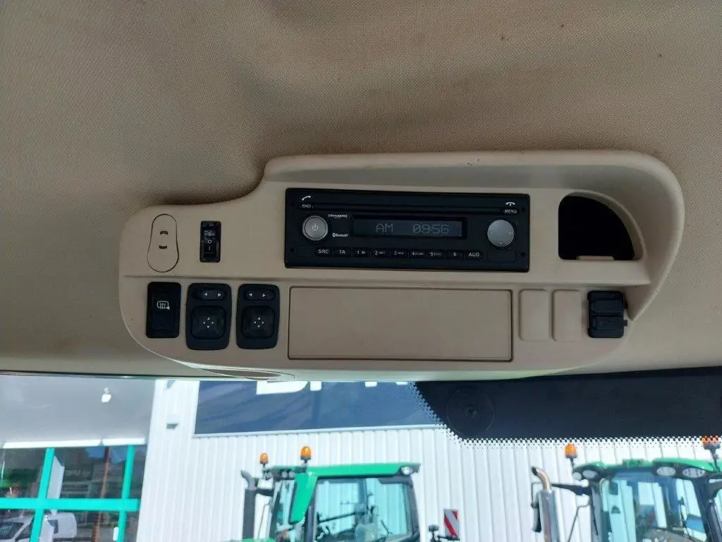 Image JOHN DEERE 6250R