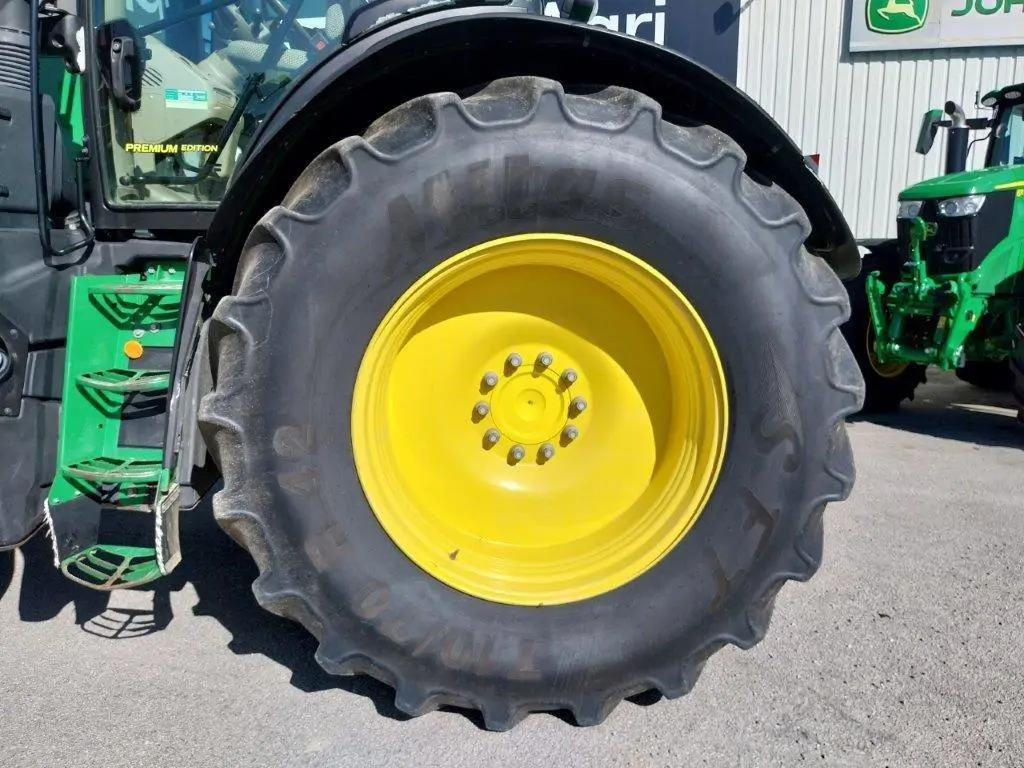 Image JOHN DEERE 6250R