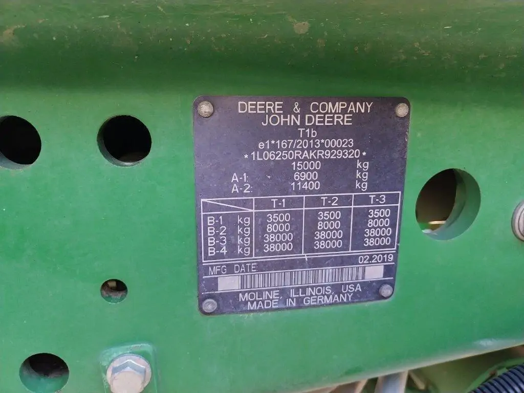 Image JOHN DEERE 6250R