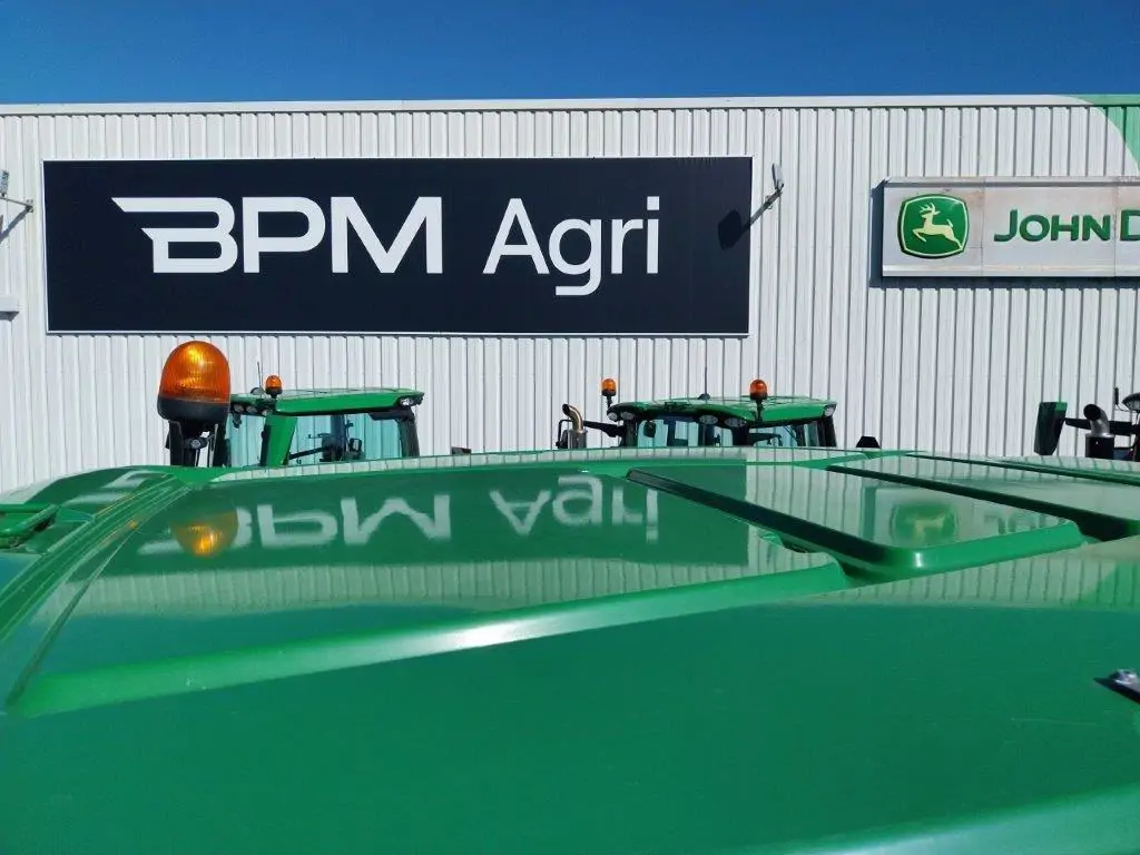 Image JOHN DEERE 6250R