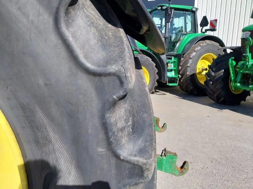 Image JOHN DEERE 6250R