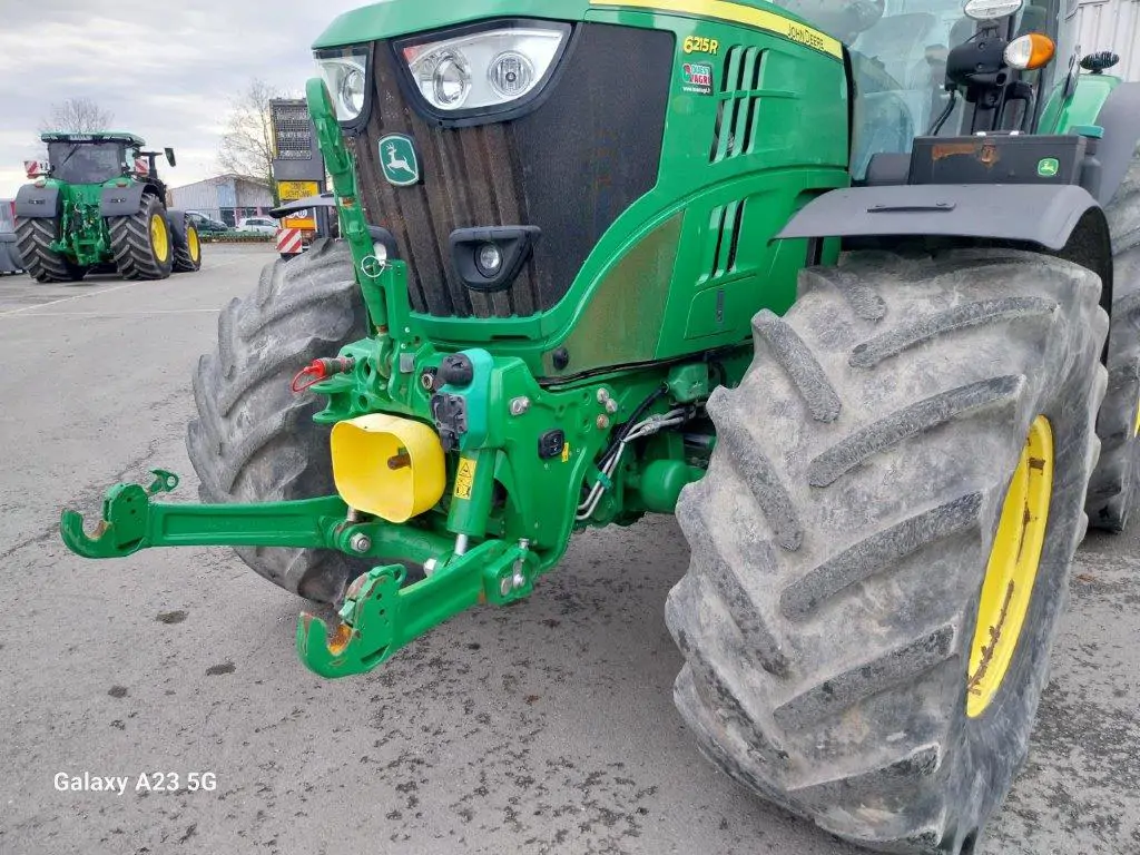 Image JOHN DEERE 6215R