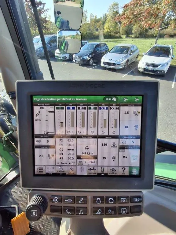 Image JOHN DEERE 6110R