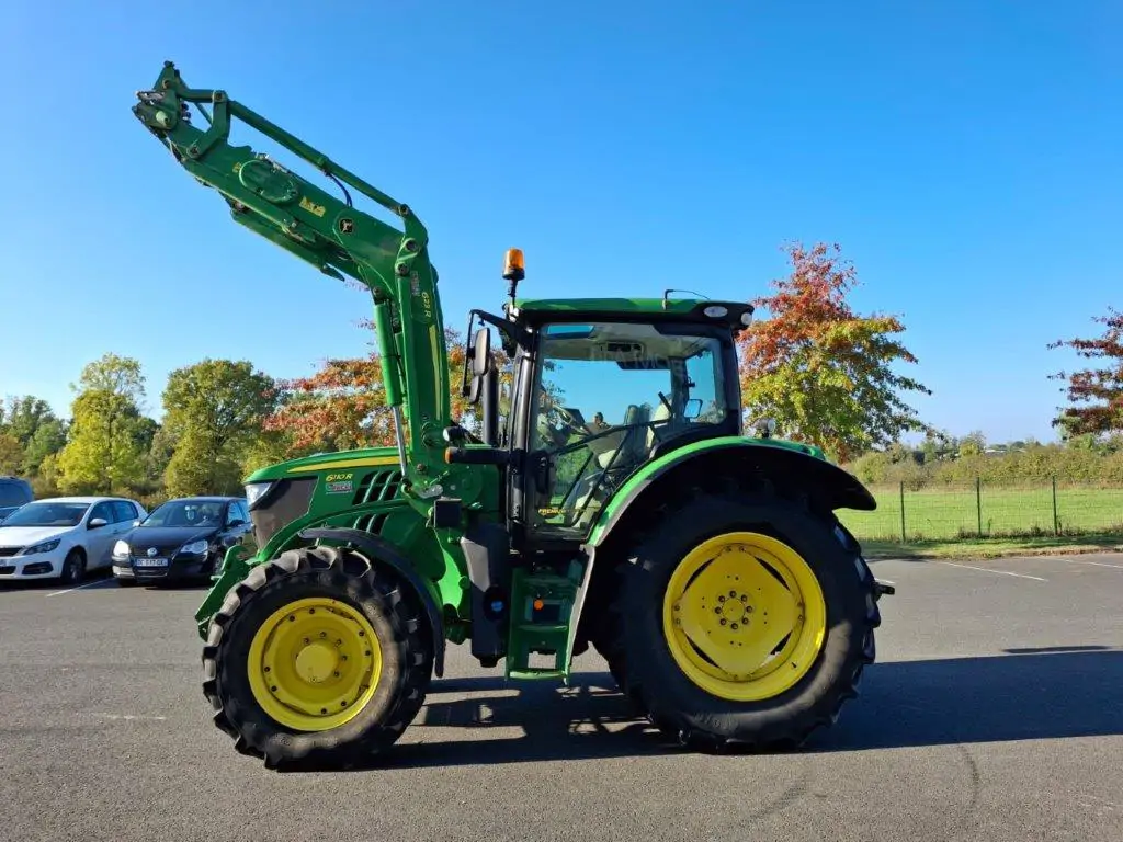 Image JOHN DEERE 6110R
