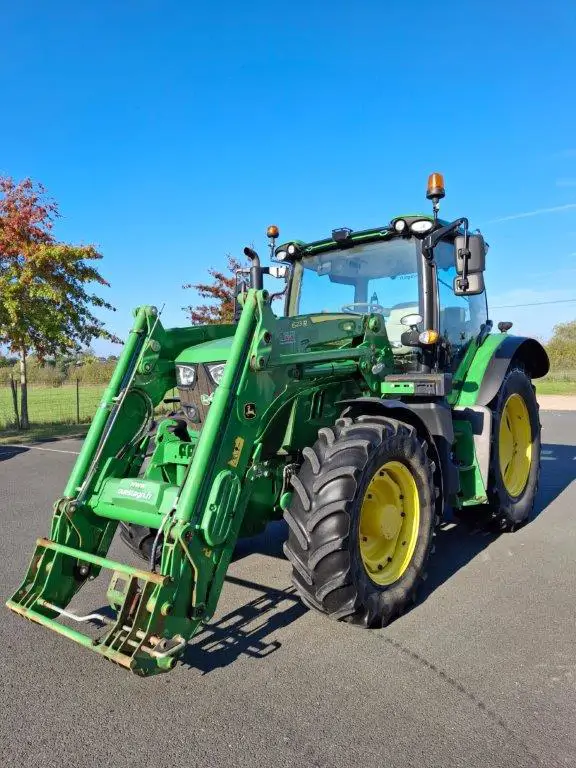 Image JOHN DEERE 6110R