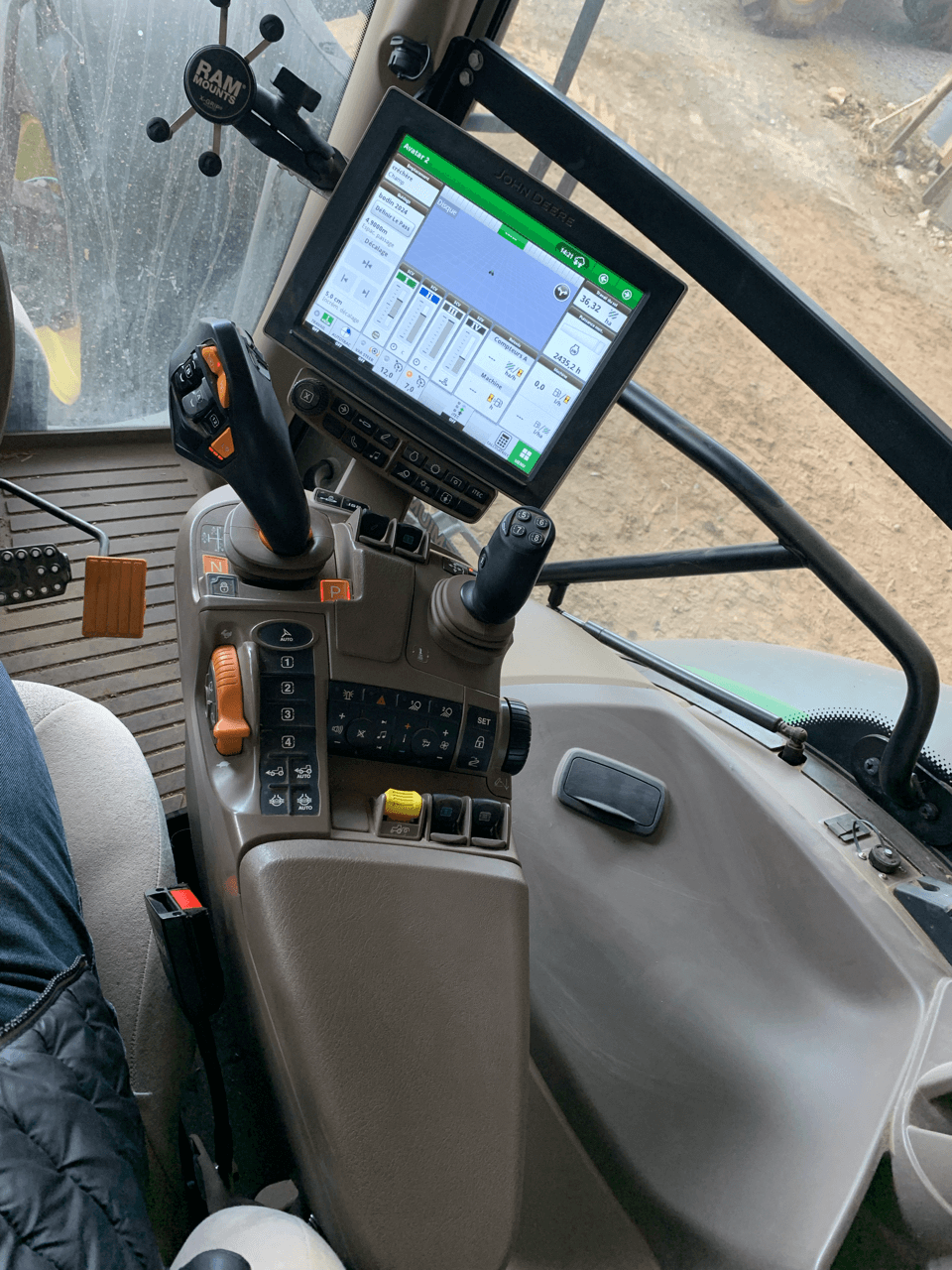 Image JOHN DEERE 6195R PG+ 5A 2500H PTF