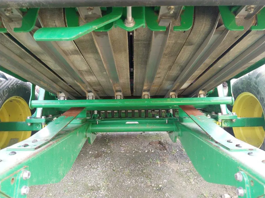 Image JOHN DEERE V461M