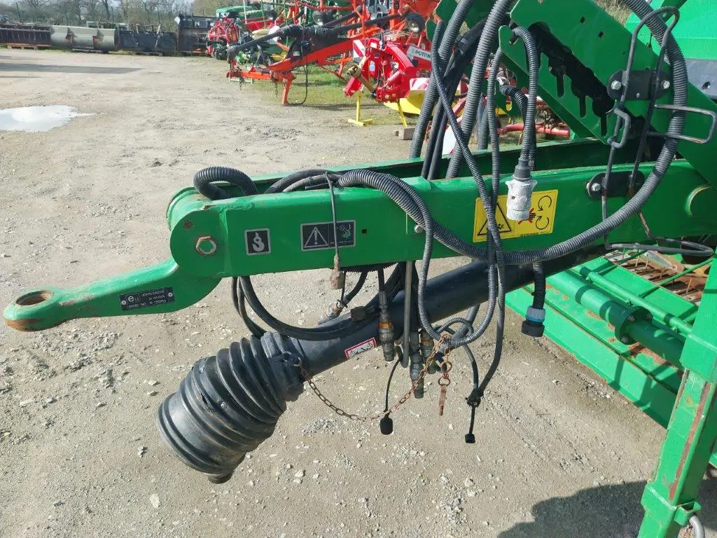 Image JOHN DEERE V461M