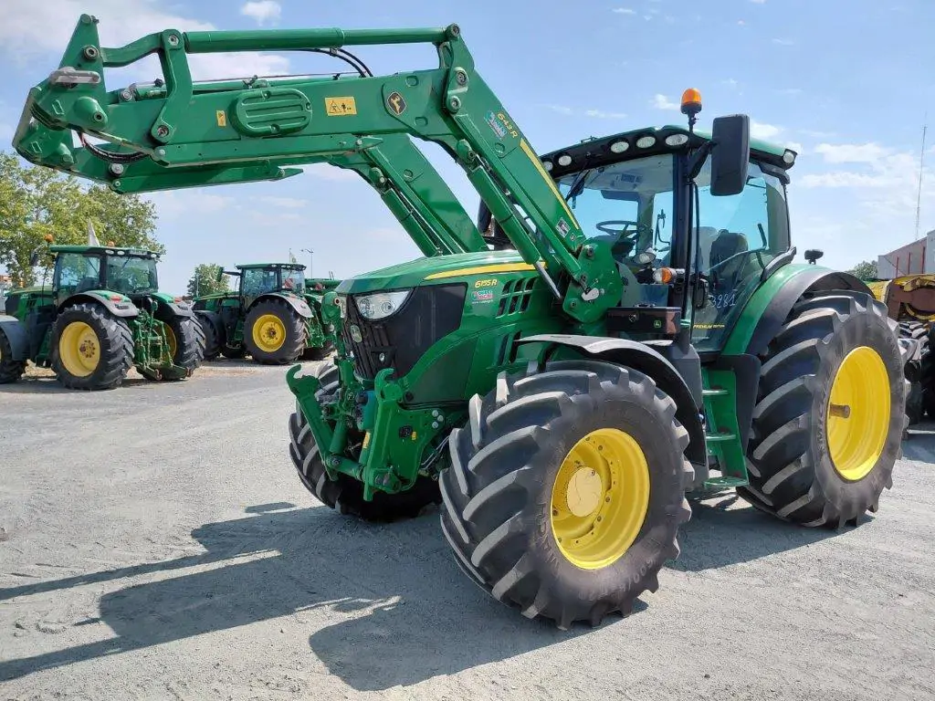 Photo JOHN DEERE 6155R