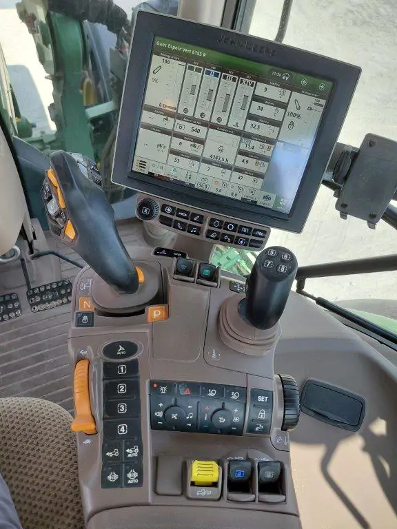 Image JOHN DEERE 6155R