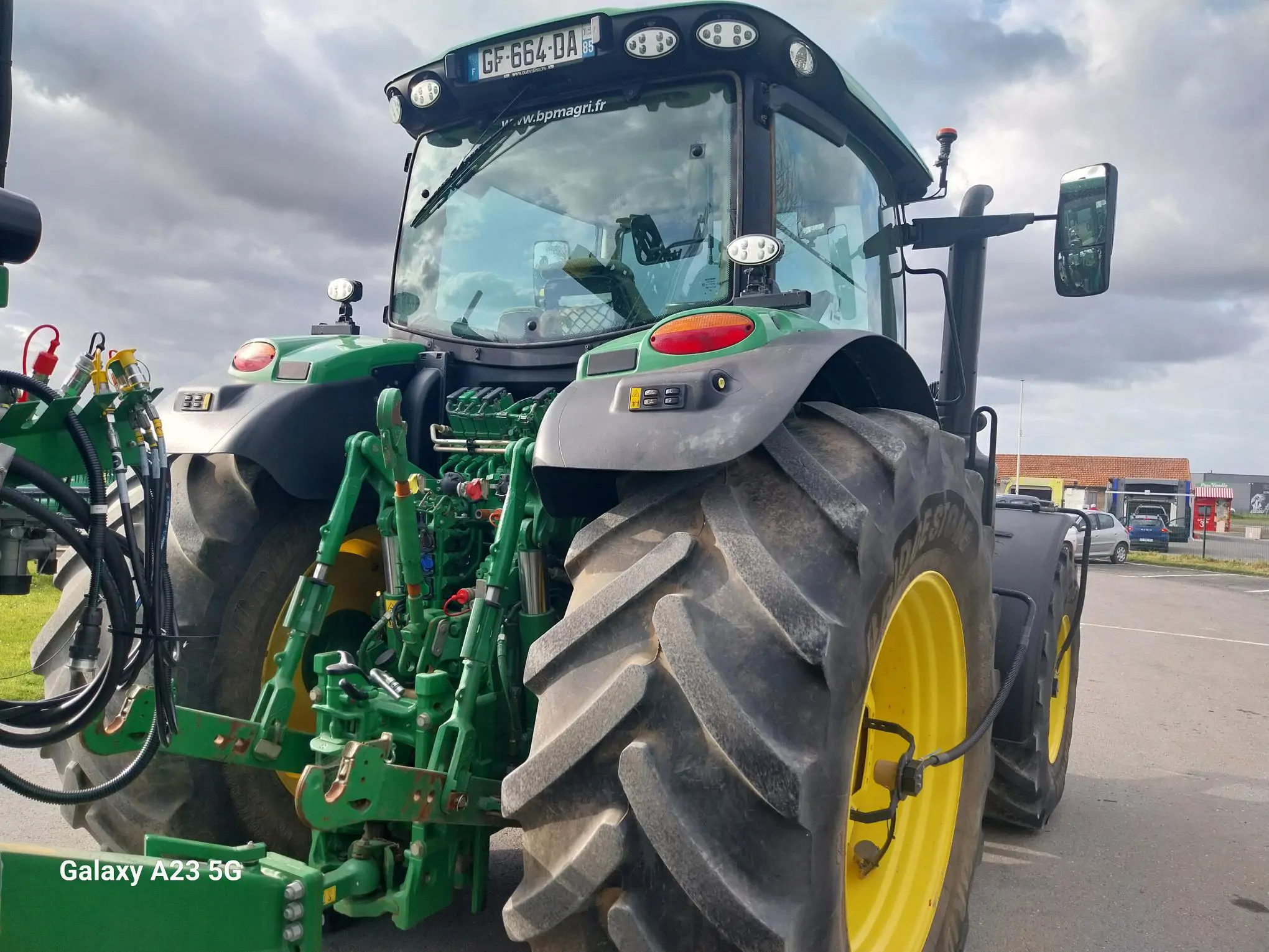 Image JOHN DEERE 6195R