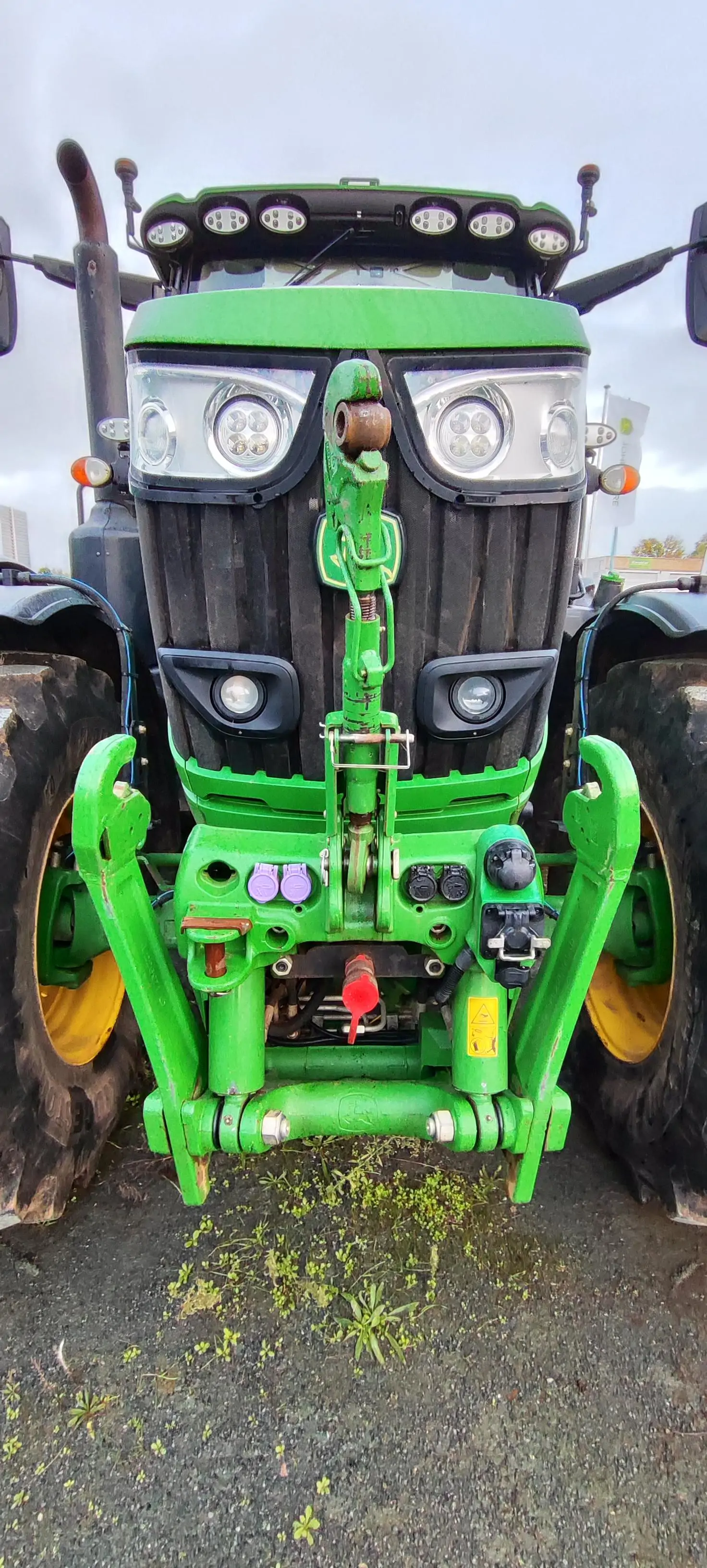 Image JOHN DEERE 6195R