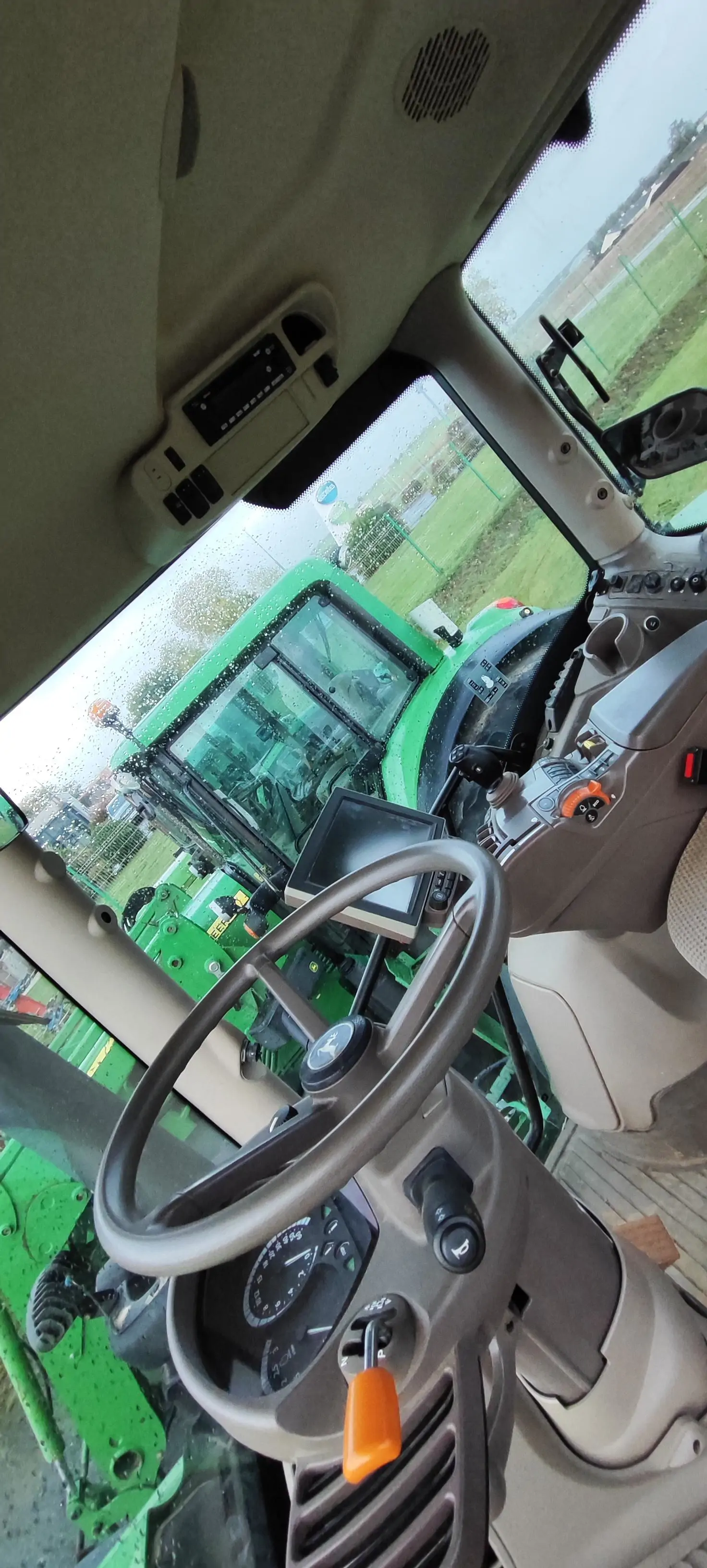 Image JOHN DEERE 6195R