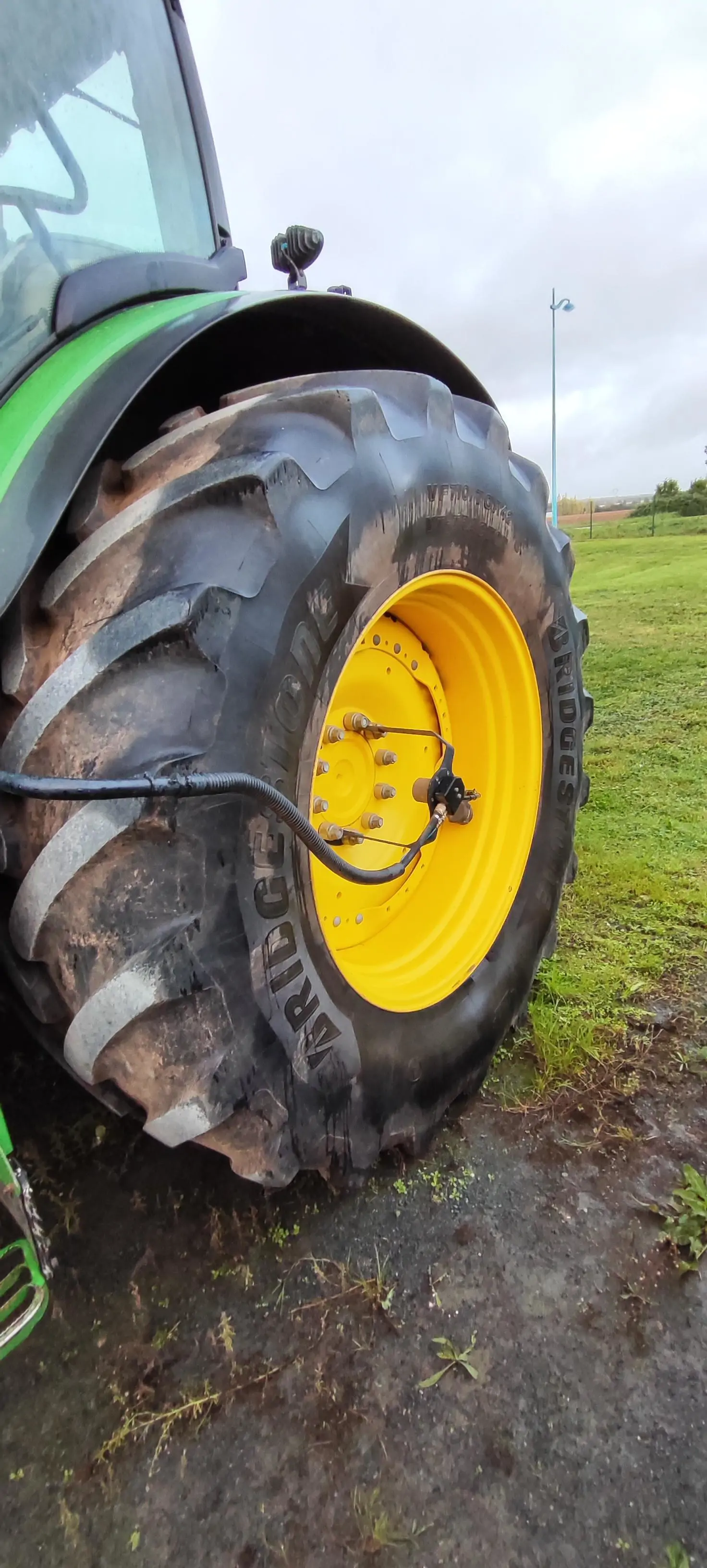 Image JOHN DEERE 6195R