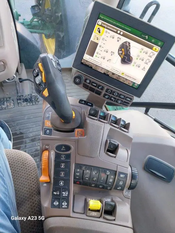 Image JOHN DEERE 6155R