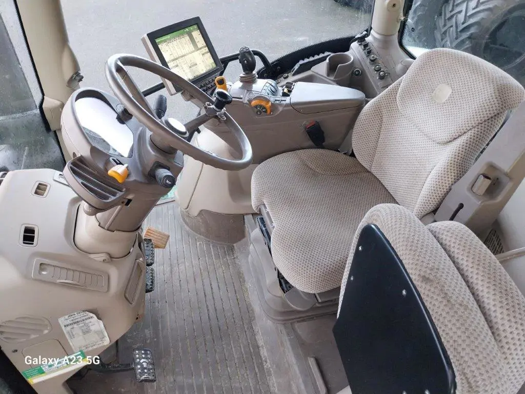 Image JOHN DEERE 6155R