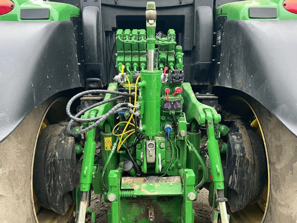 Image JOHN DEERE 6R250