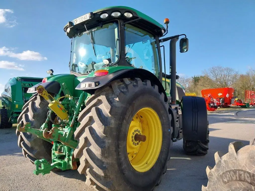 Image JOHN DEERE 7215R 7610RW