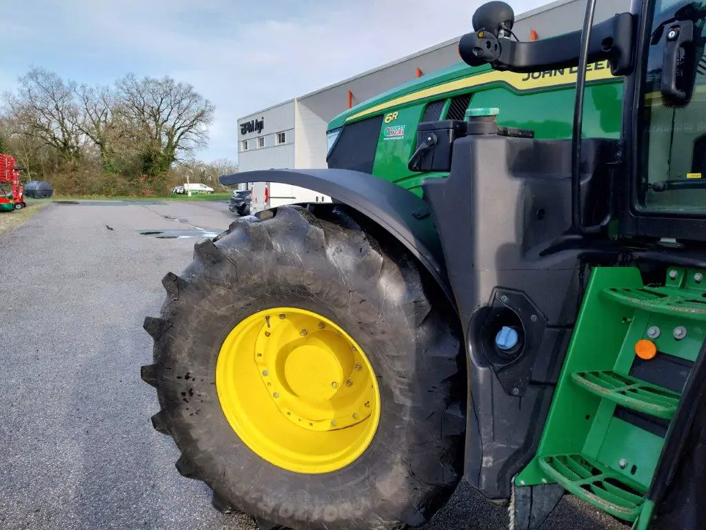 Image JOHN DEERE 6R215 LOC PG+ 3A 2250H