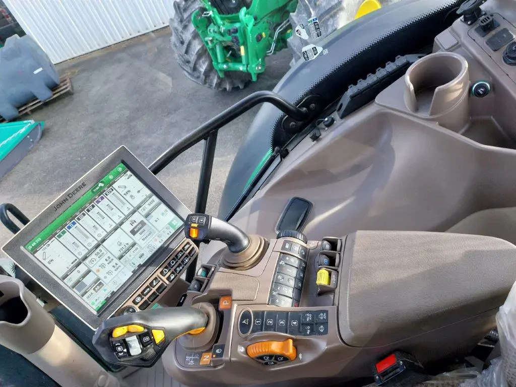Image JOHN DEERE 6R215 LOC PG+ 3A 2250H