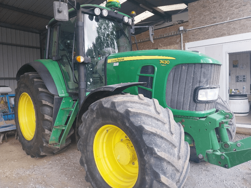 Photo JOHN DEERE 7430 PREMIUM