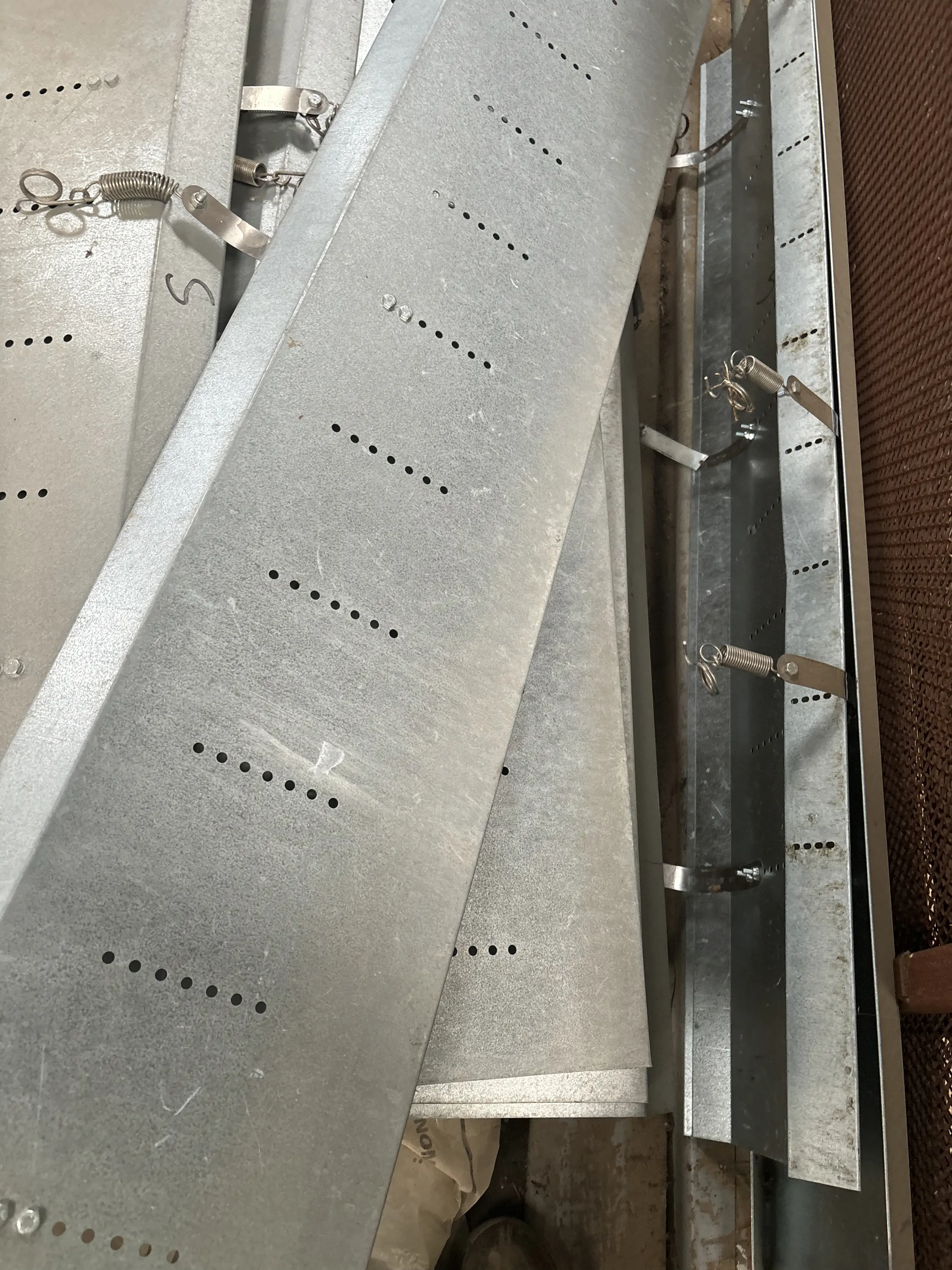 Photo POGET TOLE COUVRE GRIFFE