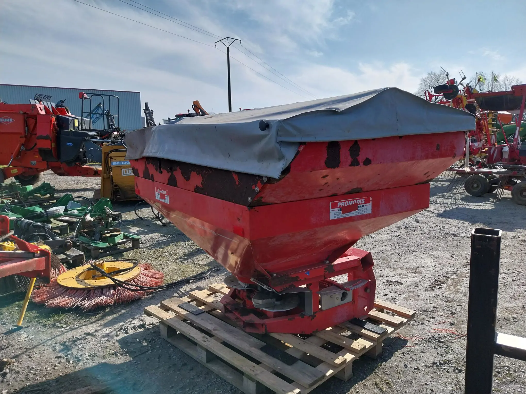 Image KUHN DISTRIBUTEUR ENGRAIS KUHN MDS