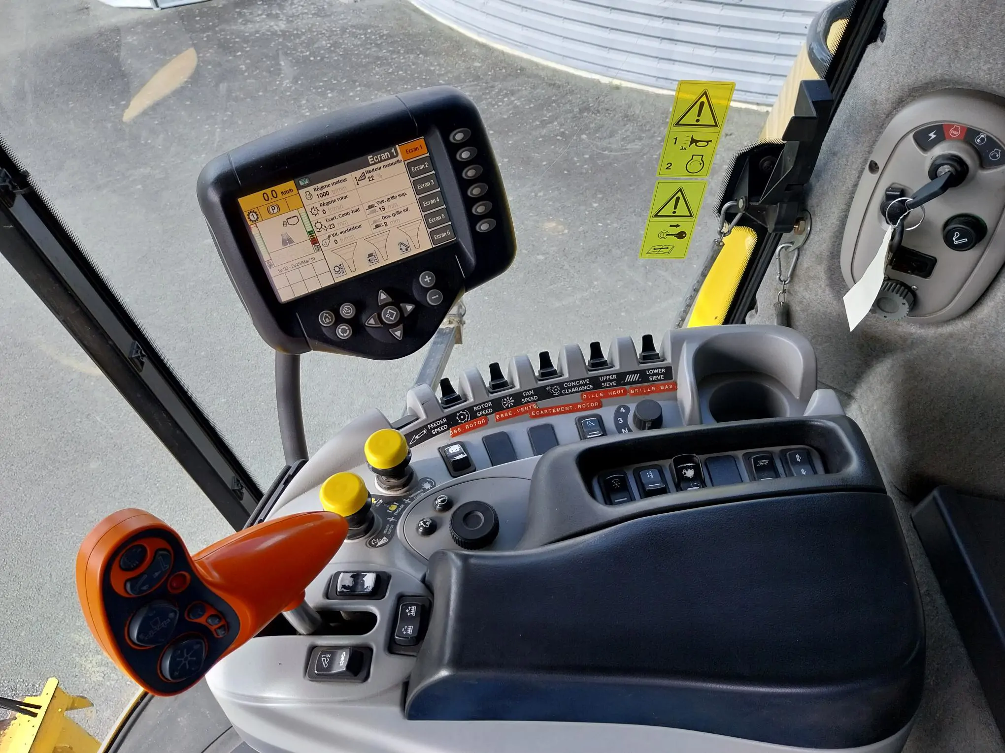 Image NEW HOLLAND CR 9080