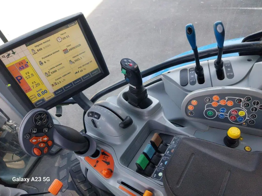 Image NEW HOLLAND TRACTEUR NH T5.120 OCC