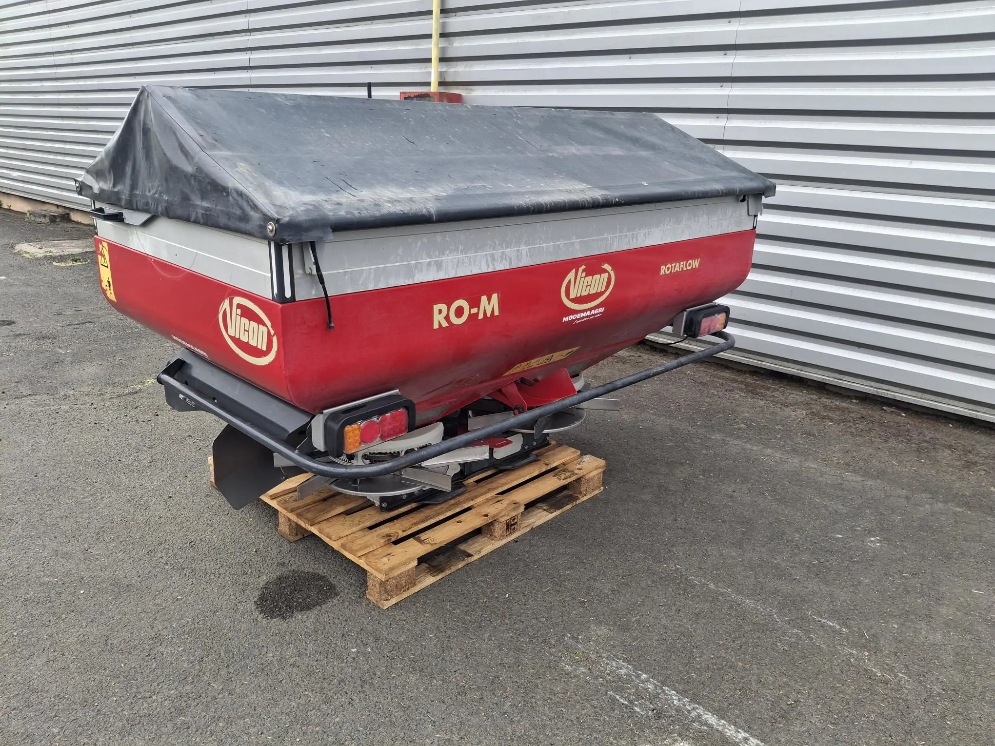 Image VICON EPANDEUR ENGRAIS VICON RO-M