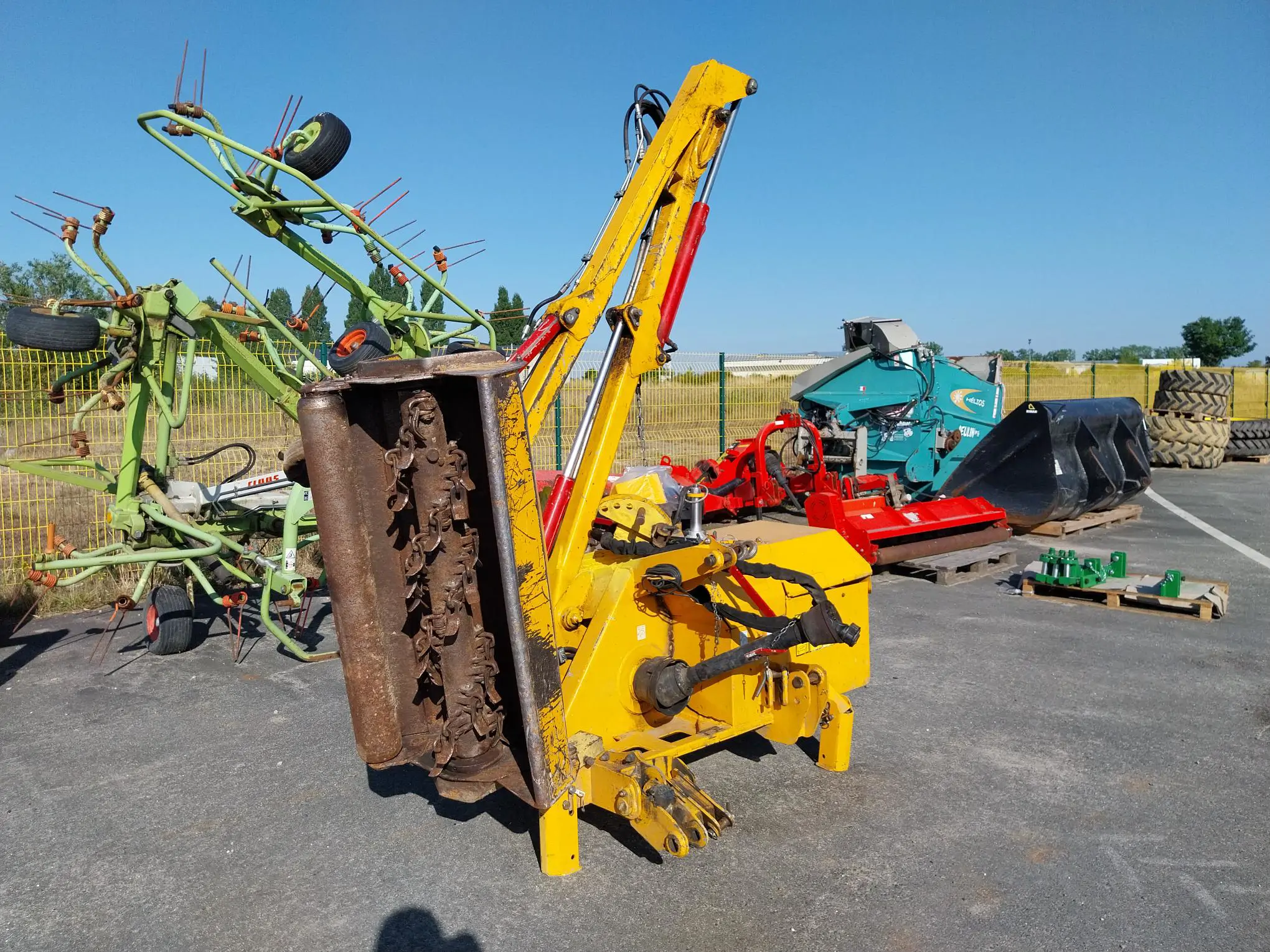 Photo GYRAX DEBROUSSAILLEUSE GYRAX 390