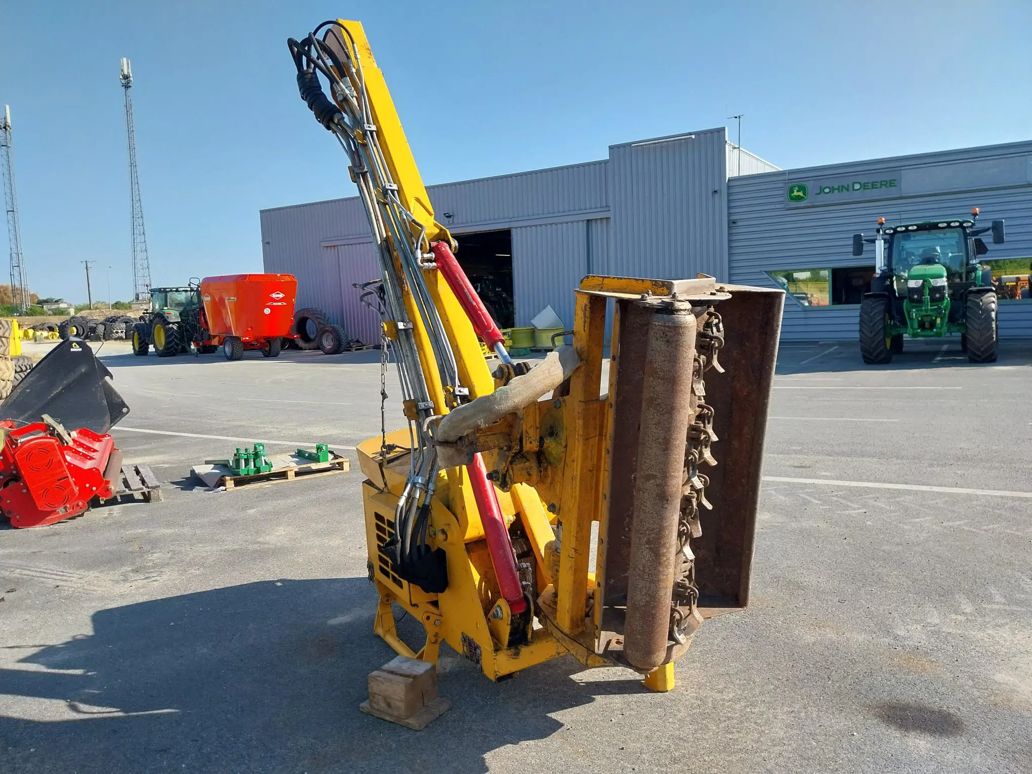 Image GYRAX DEBROUSSAILLEUSE GYRAX 390