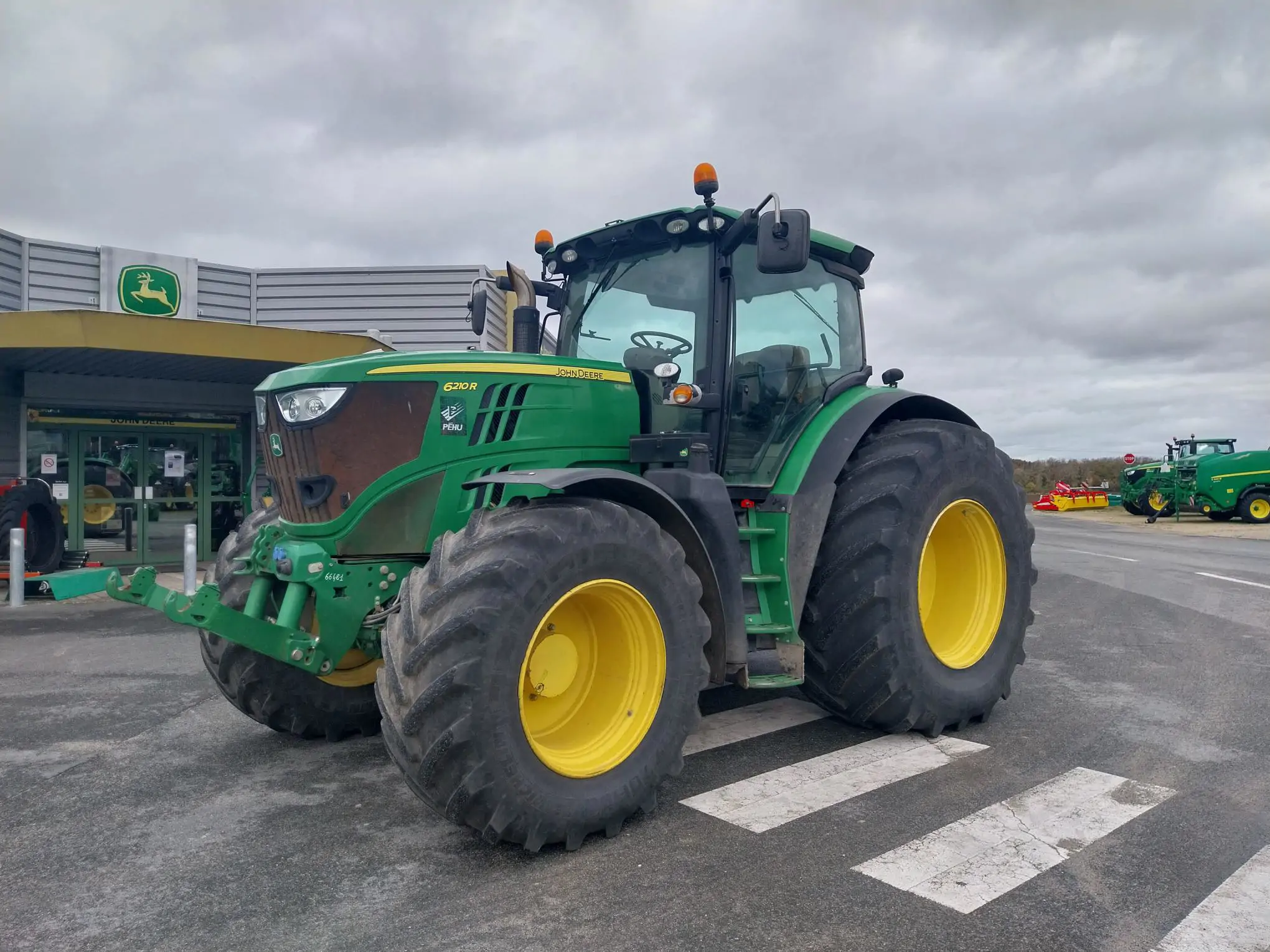 Photo JOHN DEERE TRACTEUR 6210R