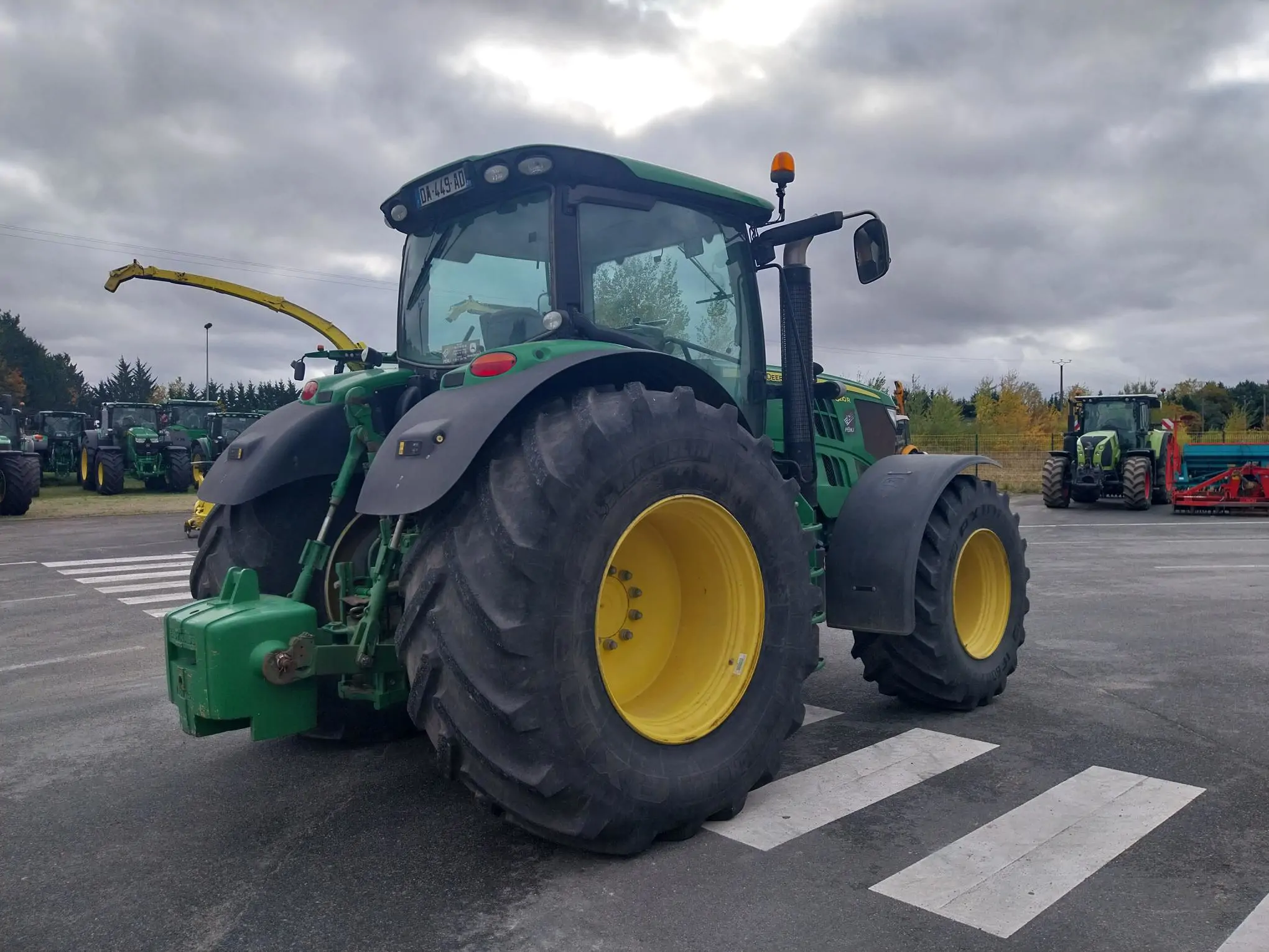 Image JOHN DEERE TRACTEUR 6210R