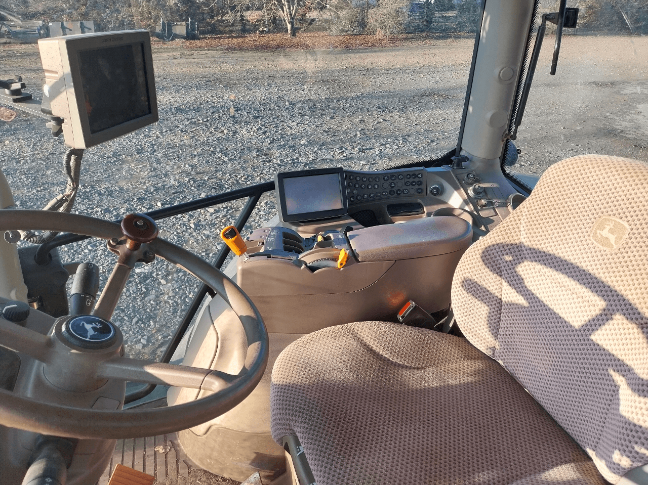 Image JOHN DEERE TRACTEUR 6210R