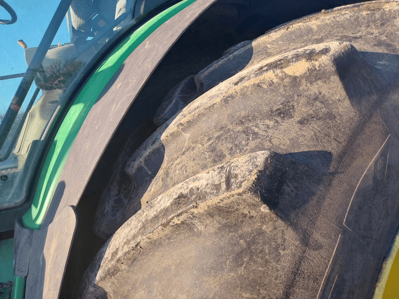 Image JOHN DEERE TRACTEUR 6210R