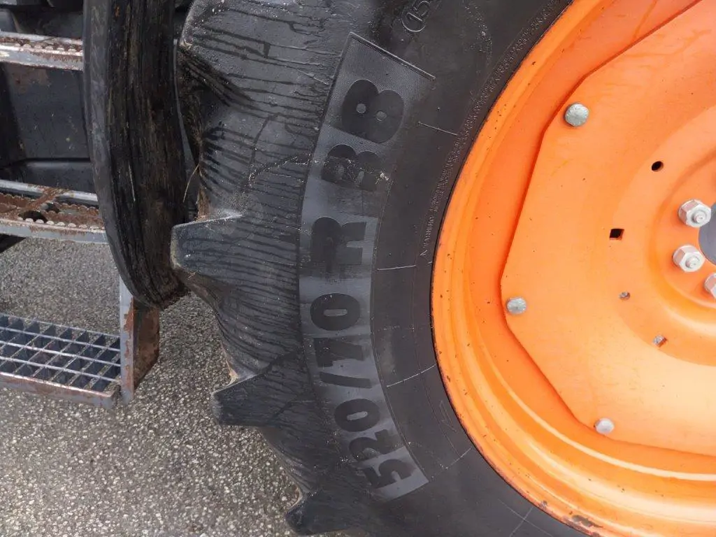 Image KUBOTA M135GX