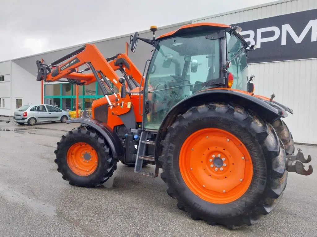 Image KUBOTA M135GX