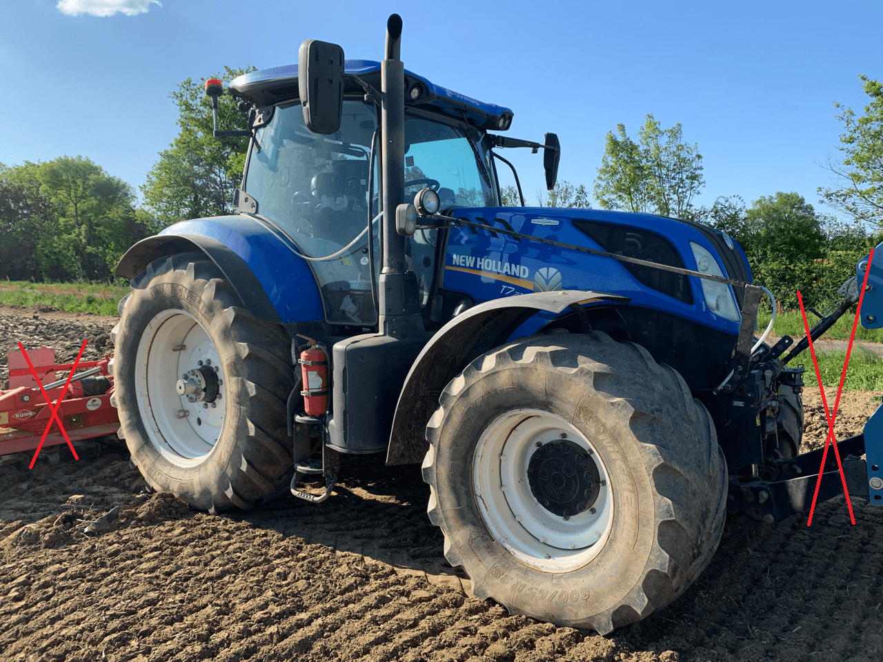 Photo NEW HOLLAND TRACTEUR NH T7.230