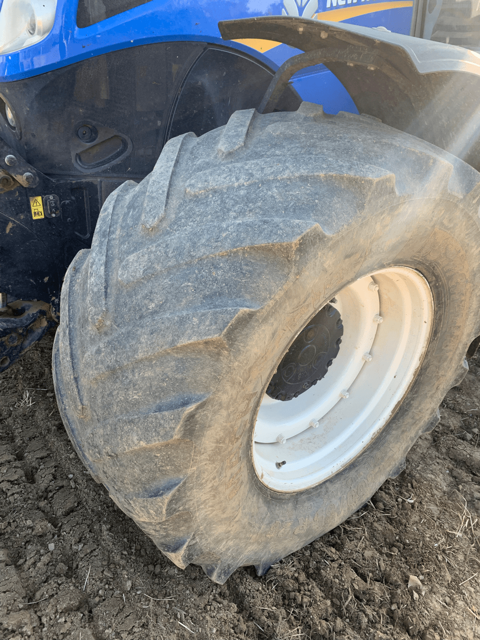 Image NEW HOLLAND TRACTEUR NH T7.230