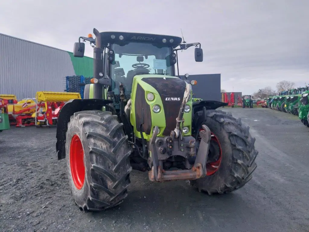 Image CLAAS TRACTEUR CLAAS AXION 810