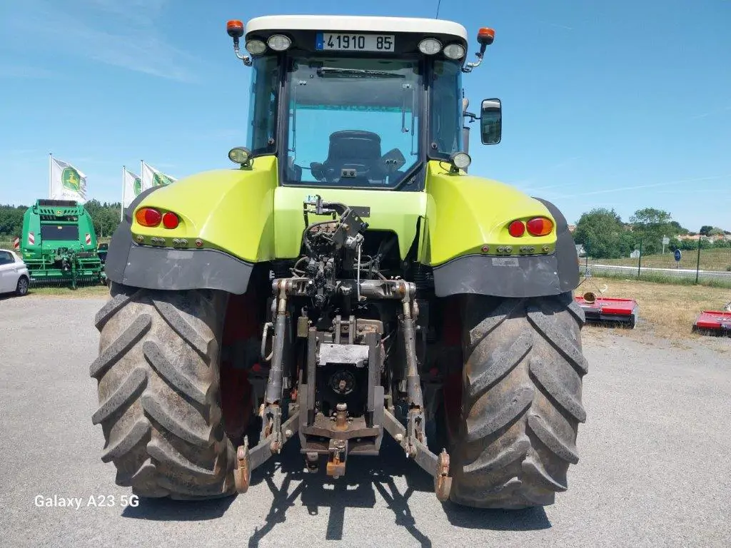 Image CLAAS TRACTEUR CLAAS AXION 810