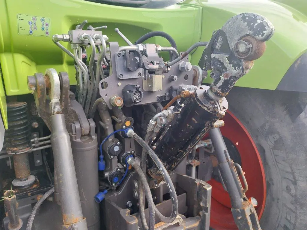 Image CLAAS TRACTEUR CLAAS AXION 810