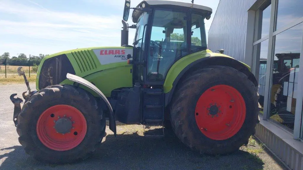 Image CLAAS TRACTEUR CLAAS AXION 810
