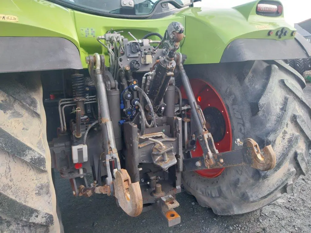 Image CLAAS TRACTEUR CLAAS AXION 810