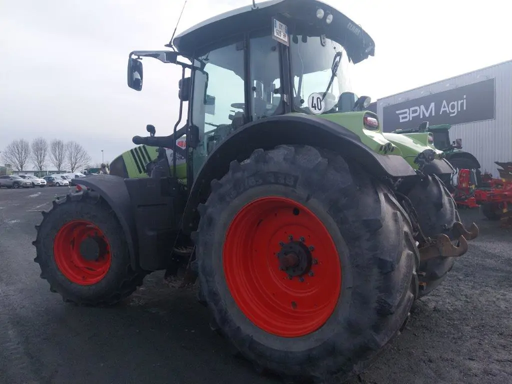 Image CLAAS TRACTEUR CLAAS AXION 810