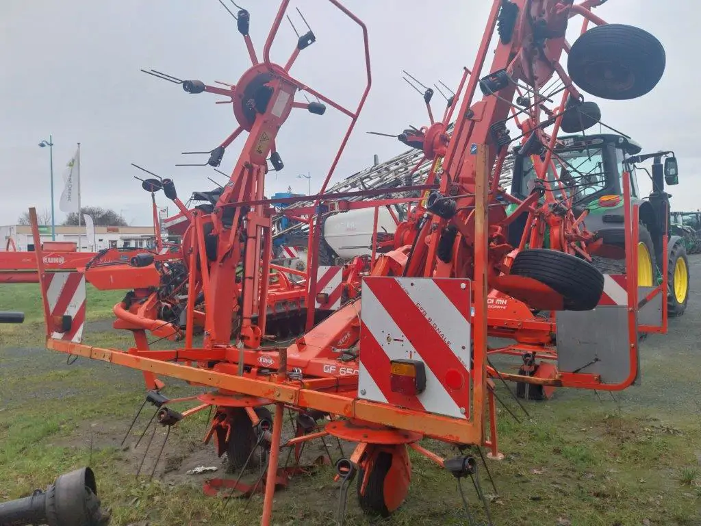 Photo KUHN FANEUSE GF 6502