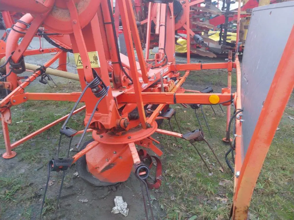 Image KUHN FANEUSE GF 6502